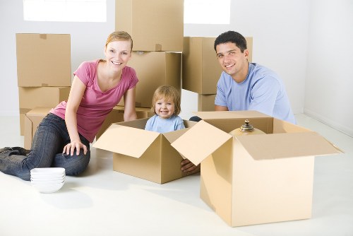 Moving team handling flat removals near Marylebone apartment buildings
